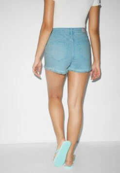 Shorts Vaqueros - Light Blue -Clockhouse Ventas 0eed127b315844f19a96494388aed71f