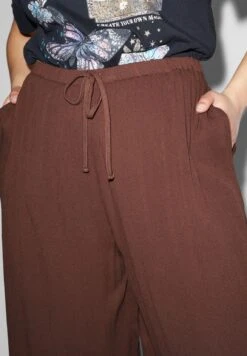 Pantalones - Dark Brown -Clockhouse Ventas 1356036253084fe89f6316b653dbf3d7