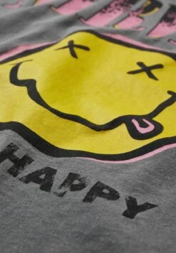 Nirvana - Camiseta Estampada - Gray 15 Nirvana - Camiseta Estampada - Gray -Clockhouse Ventas 3731ecaa53da4227a947e30b1dca9343