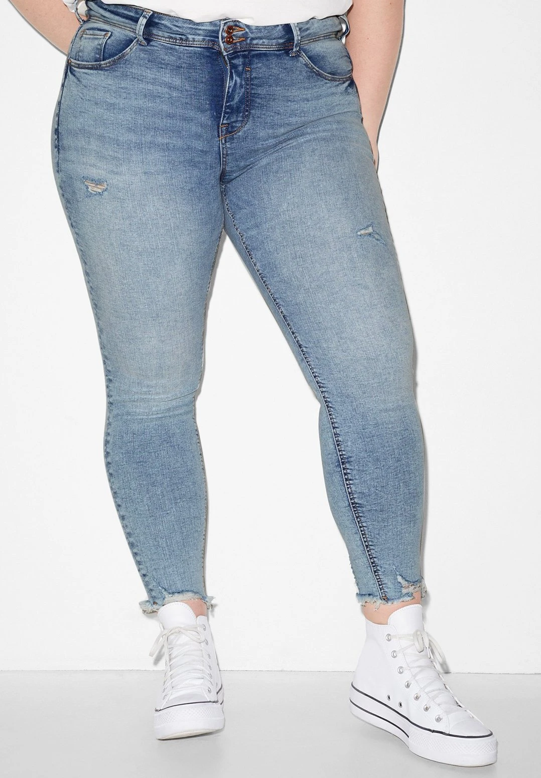 Vaqueros Slim Fit - Denim Light Blue 3 Vaqueros Slim Fit - Denim Light Blue