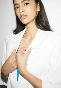 Abrigo Corto - White -Clockhouse Ventas 4136e9d7961d4373b604d1299ec1624e