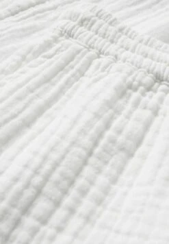 Shorts - White -Clockhouse Ventas 4b941758a7544a67a9af839453705971