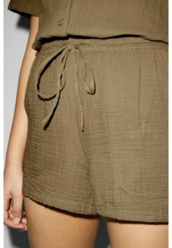 Shorts - Green 11 Shorts - Green -Clockhouse Ventas 5e82f06204cf4097a1facd96d16cb4b2