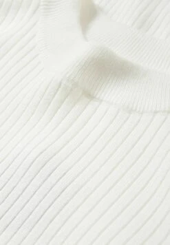 Jersey De Punto - Snow White -Clockhouse Ventas 678ea32d66574f1b86a01a9a29669a93