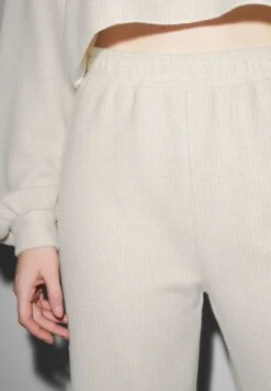 Pantalones - Beige 10 Pantalones - Beige -Clockhouse Ventas 786f121e4acf4d2e8b58504463672fee