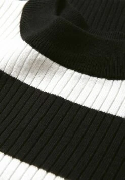 Jersey De Punto - Black White -Clockhouse Ventas 7a9ad07725b14f528ed929232caa7485