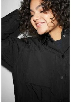 Chaqueta De Entretiempo - Black 11 Chaqueta De Entretiempo - Black -Clockhouse Ventas 7c490359e88e4776b0714c0e2ec8d3d3