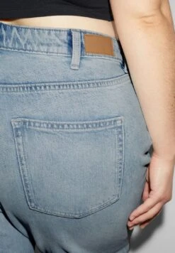 Vaqueros A Campana - Denim-Light Blue -Clockhouse Ventas 7fb72cbac4924452b136fa88531df638