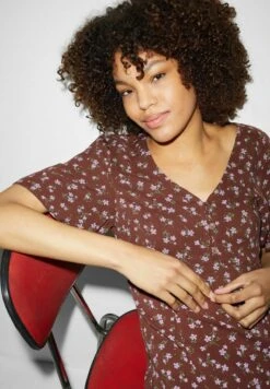 Vestido Informal - Dark Brown -Clockhouse Ventas 81a3459f4e0d49e5969e23e64131bae5