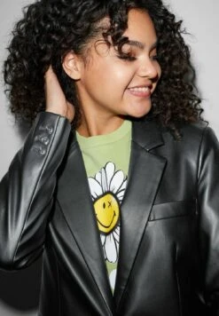 Chaqueta De Cuero Sintético - Black -Clockhouse Ventas 863bea4917bf4386b18111437f5028d1