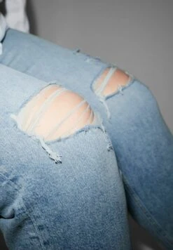 Vaqueros Tapered - Denim Light Blue -Clockhouse Ventas 9d7c4f00c44a4185abea9153dcd60e4b