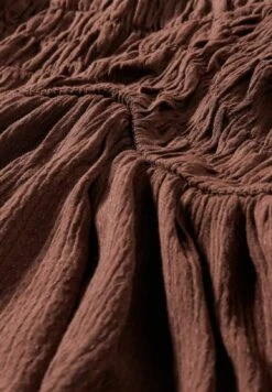 Blusa - Brown 15 Blusa - Brown -Clockhouse Ventas accfdbe5df0145e7a6892b4c22fc1430