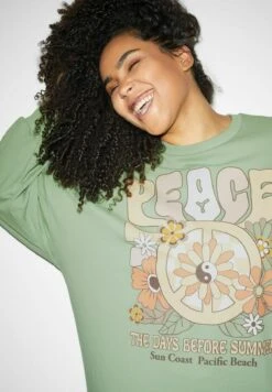 Sudadera - Light Green 11 Sudadera - Light Green -Clockhouse Ventas b149d459ab0e4a54962bad78a81df8fb