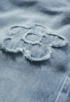 Vaqueros A Campana - Denim Light Blue -Clockhouse Ventas b25963e5cc864ababf6ce0b31b0964ee