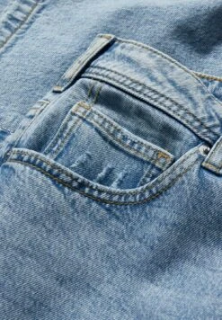 Vaqueros Tapered - Denim Light Blue -Clockhouse Ventas bfcc8af3381f42d49bf43a4fea1ec77d