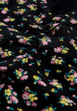 Vestido Ligero - Black 13 Vestido Ligero - Black -Clockhouse Ventas c06fbe51f37a4b6e91b4a8f081a98cb4