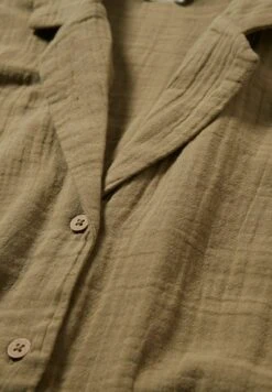 Blouses - Camisa - Light Green 15 Blouses - Camisa - Light Green -Clockhouse Ventas cba66de4190541da8dc7299519931899