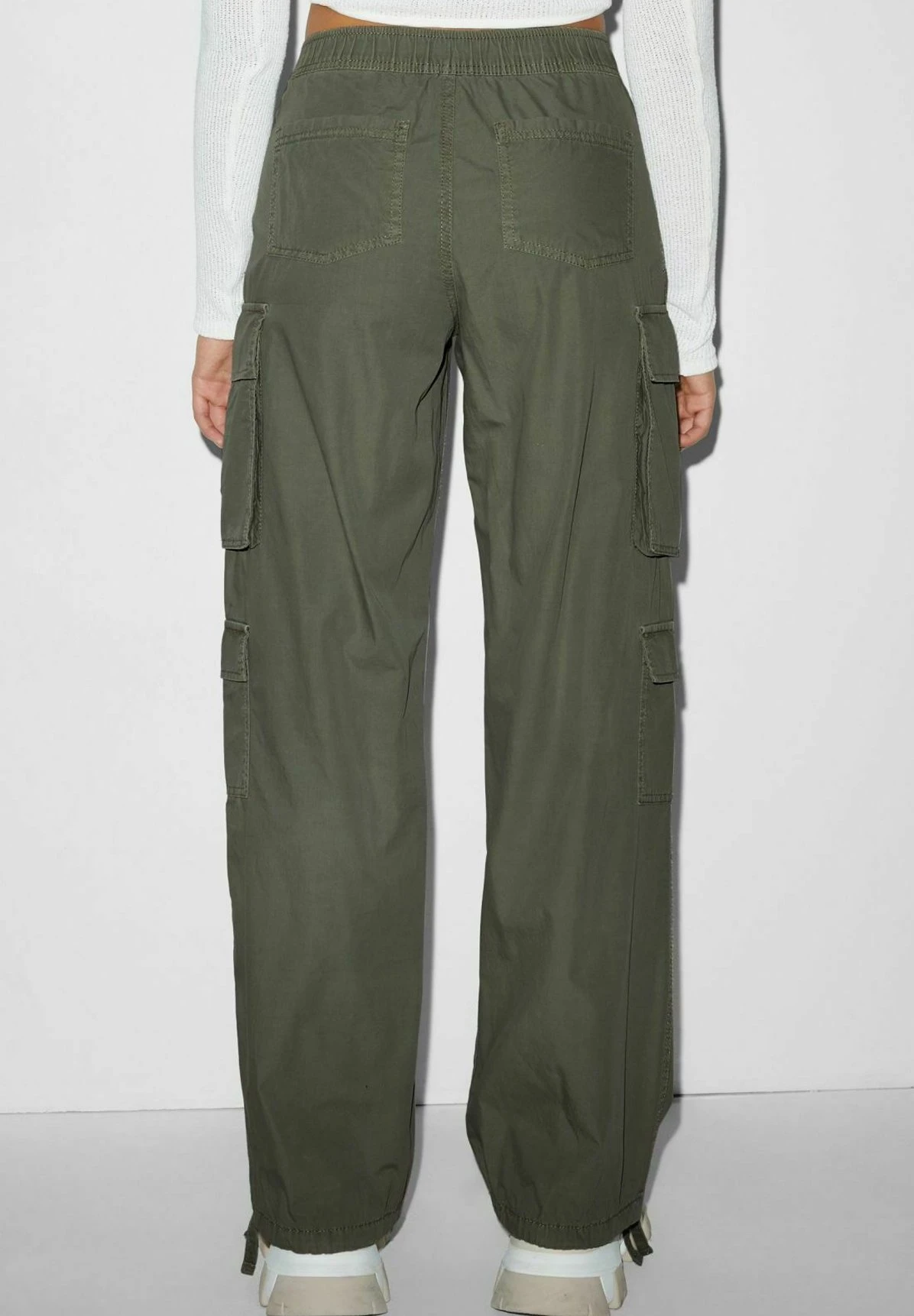 Pantalones Cargo - Green 5 Pantalones Cargo - Green - Imagen 3