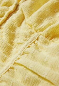 Blusa - Light Yellow -Clockhouse Ventas da7c63bd0d6643fab63a68182a82865b