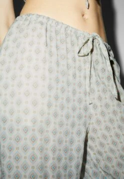 Pantalones - Cremewhite -Clockhouse Ventas dc1cbb0939134192910d538b4756e8c3