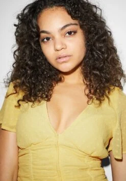 Blusa - Light Yellow -Clockhouse Ventas dd937a51a98f4f3aa8a6a8c9575b83e6