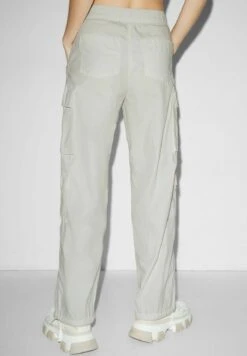Pantalones Cargo - White -Clockhouse Ventas e1d81ab98af649f69d284a99320122e0