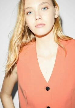 Chaleco - Orange 12 Chaleco - Orange -Clockhouse Ventas ecf8195186394b5988608eba57207ca1