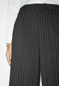 Pantalones - Black -Clockhouse Ventas eda1bb4d2c554466b28ffd4972cf1844